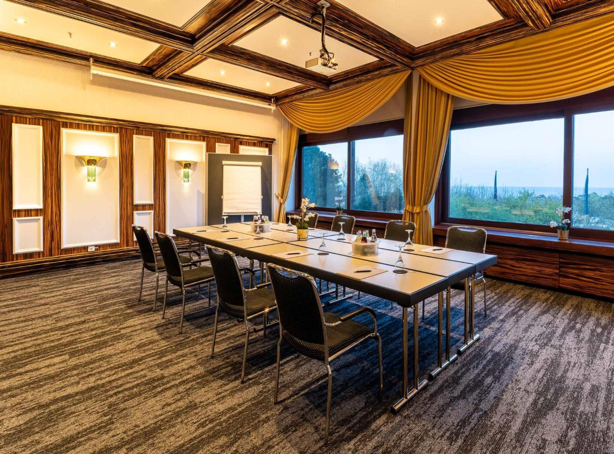 Plaza Premium טימנדורפר שטרנד מראה חיצוני תמונה